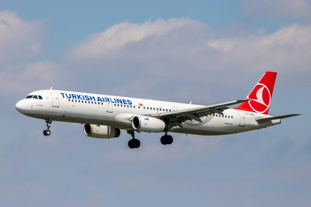 Around the World with Abdikarim Baarjeeh: Turkey – Istanbul, Where East Meets West TURKISH AIRLINES